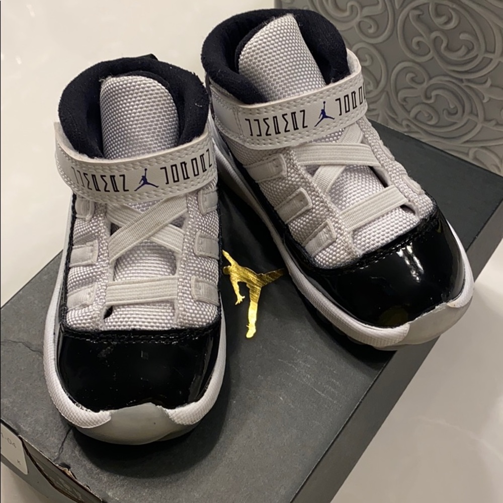 Jordan Retro 11s